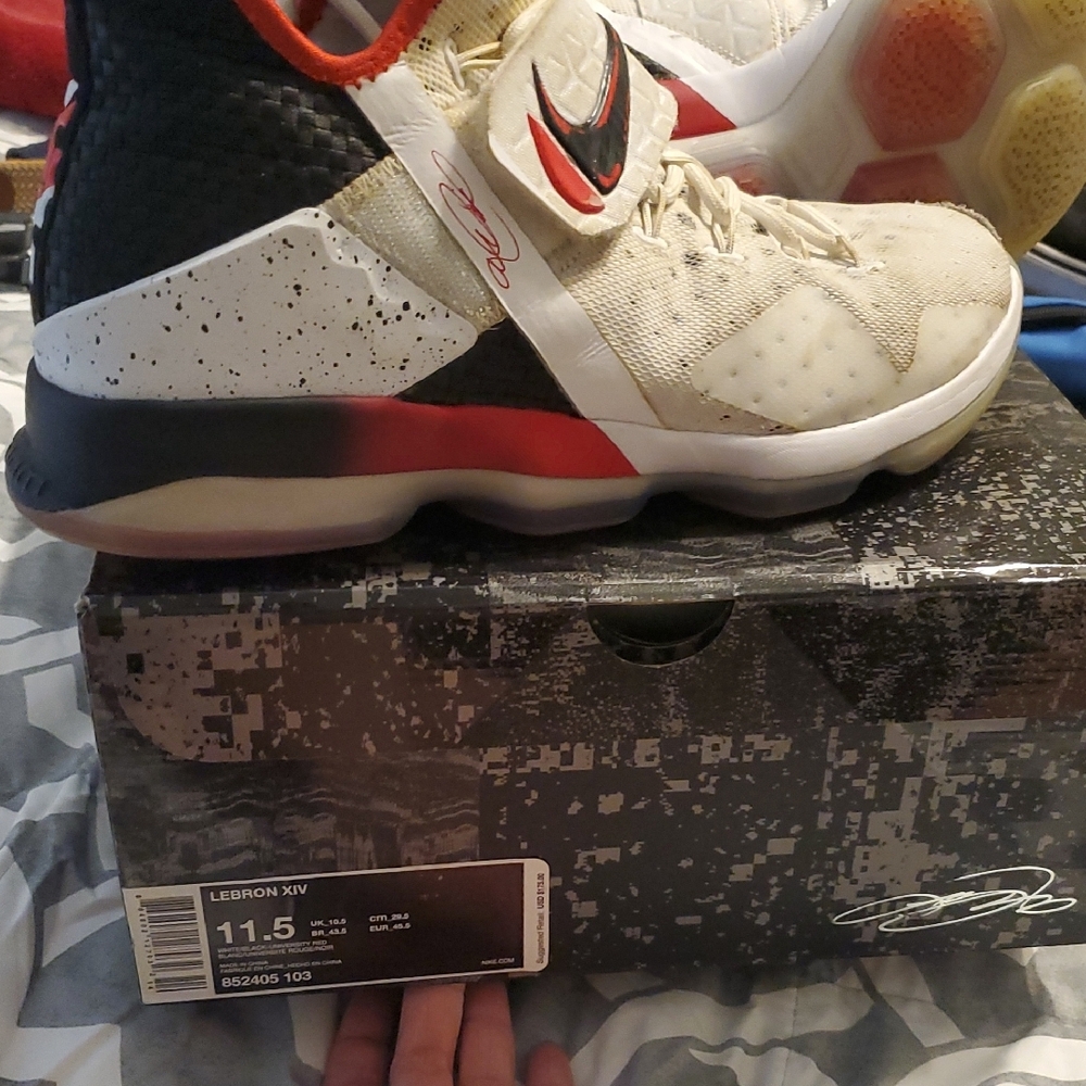 Nike LeBron XIV Kids Shoes - Cream and Red